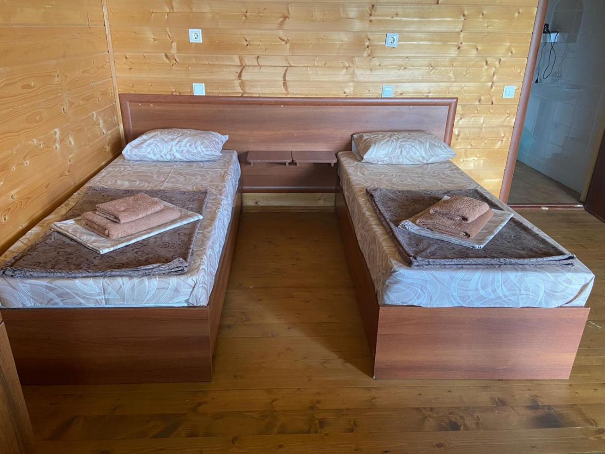 Al Mare Hotel Пицунда Екстериор снимка