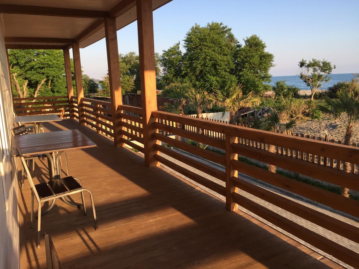 Al Mare Hotel Пицунда Екстериор снимка